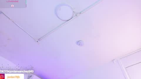 Snapshot of jordansmiith_ chatting on May 19, 10:27 pm Jordan Smith online show from May 19, 10:27 pm