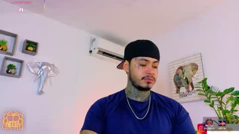 Snapshot of jordansmiith_ chatting on June 22, 10:07 pm Jordan Smith online show from June 22, 10:07 pm