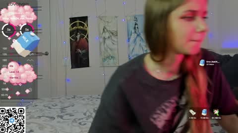 Mila online show from January 30, 8:10 pm