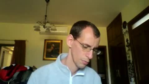 Snapshot of jos39a chatting on April 21, 8:20 am jos39a online show from April 21, 8:20 am