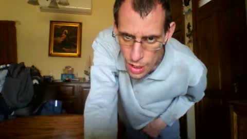 Snapshot of jos39a chatting on April 25, 2:58 pm jos39a online show from April 25, 2:58 pm