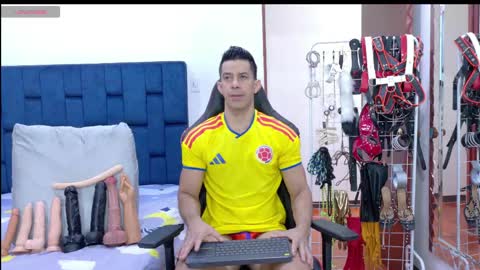 jose_rumbero91 online show from June 7, 12:53 pm