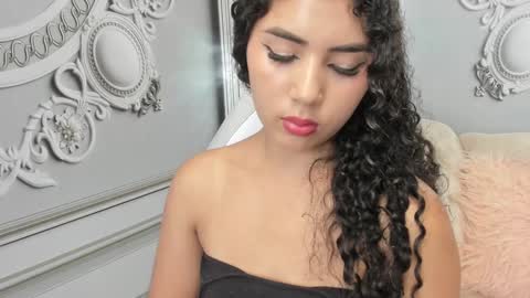 Katalina online show from December 31, 4:25 pm