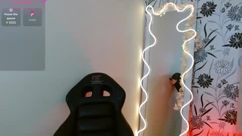 Joselyn  online show from November 26, 11:44 am