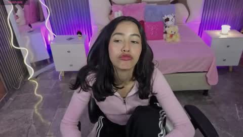 Joselyn  online show from April 23, 12:29 pm