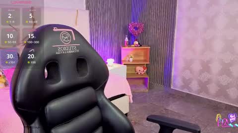 Joselyn  online show from May 24, 3:39 pm