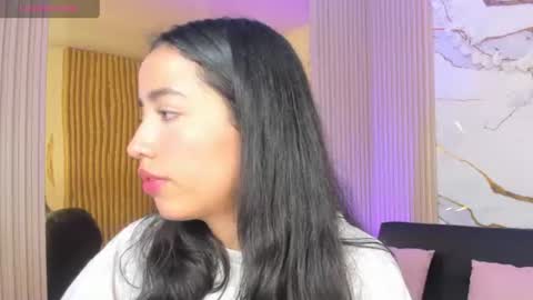 Joselyn  online show from June 10, 12:04 pm