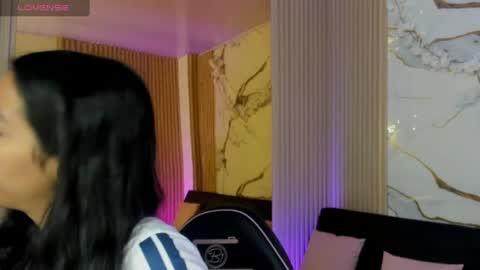 Joselyn  online show from June 14, 11:56 am