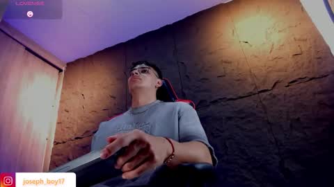 Snapshot of joseph__boy chatting on November 9, 11:52 am JOSEPH online show from November 9, 11:52 am