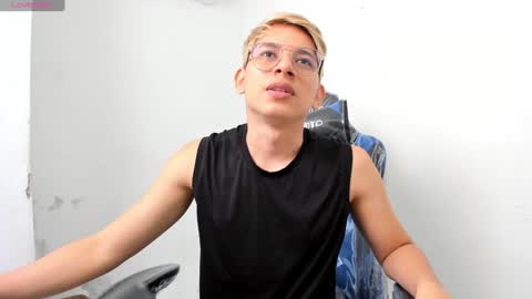 Snapshot of joseph_brown_ chatting on December 8, 11:57 am JOSEPH BROWN online show from December 8, 11:57 am