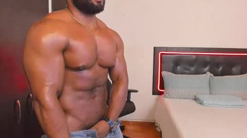 Snapshot of joseph_palacios chatting on November 19, 4:40 pm joseph palacios online show from November 19, 4:40 pm