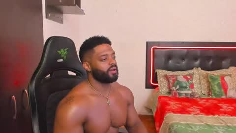 Snapshot of joseph_palacios chatting on December 20, 1:45 am joseph palacios online show from December 20, 1:45 am