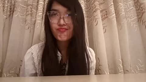 Kama online show from May 28, 3:42 pm