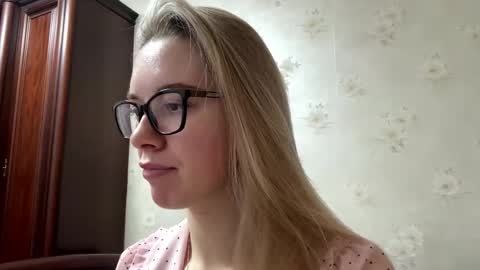 Anessa online show from December 2, 5:35 am