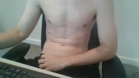 Snapshot of josh_aust chatting on April 27, 7:17 am josh_aust online show from April 27, 7:17 am