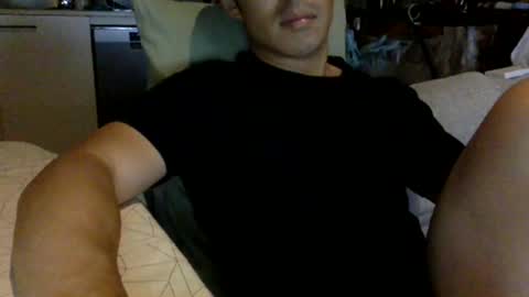 joshasian0713 online show from December 6, 10:27 am