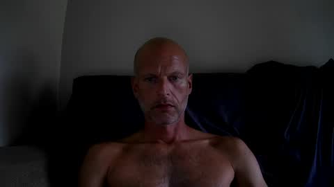 Snapshot of joshking2017 chatting on August 2, 1:42 pm joshking2017 online show from August 2, 1:42 pm