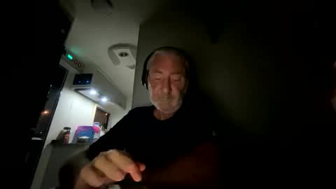 joshua19988945132 online show from March 20, 8:08 am