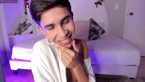 Joshua Sanz  online show from October 1, 3:45 am