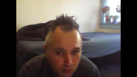 joshualorenzo online show from May 1, 3:49 pm