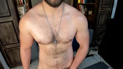 Snapshot of joshualyon chatting on December 26, 8:00 pm Joshua The Lion online show from December 26, 8:00 pm