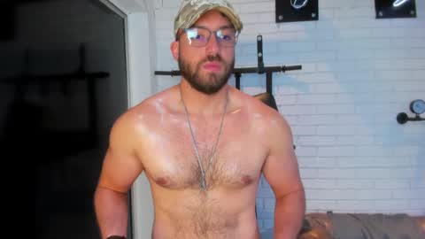 Snapshot of joshualyon chatting on January 7, 7:28 pm Joshua The Lion online show from January 7, 7:28 pm