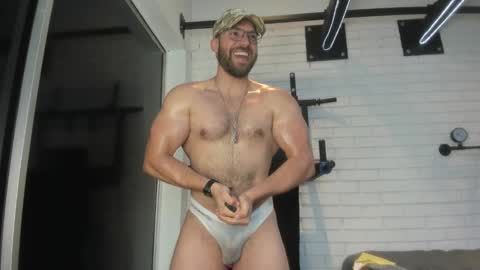 Snapshot of joshualyon chatting on February 7, 7:27 pm Joshua The Lion online show from February 7, 7:27 pm