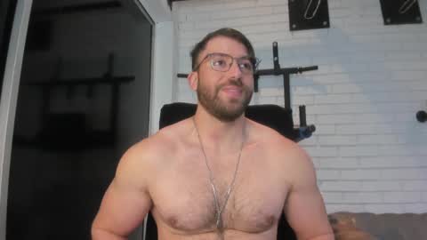 Snapshot of joshualyon chatting on February 25, 10:29 pm Joshua The Lion online show from February 25, 10:29 pm