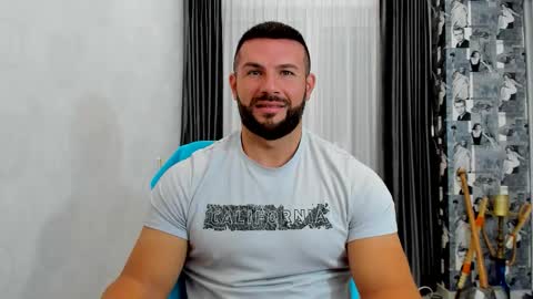 joshuamuscle69 online show from October 28, 5:44 am