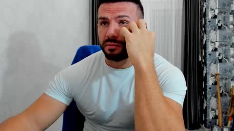 joshuamuscle69 online show from December 2, 2:56 pm