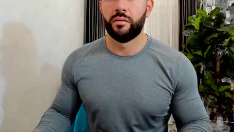 joshuamuscle69 online show from December 21, 7:15 am