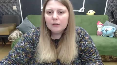 Snapshot of josiesun771 chatting on December 1, 4:29 pm josiesun771 online show from December 1, 4:29 pm