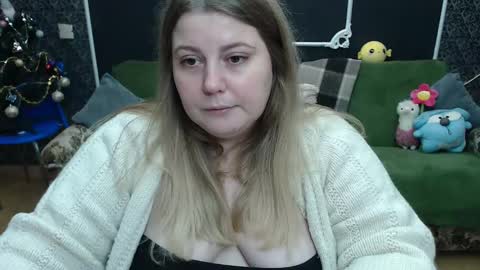 Snapshot of josiesun771 chatting on December 8, 4:39 pm josiesun771 online show from December 8, 4:39 pm