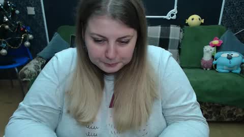 Snapshot of josiesun771 chatting on December 28, 7:33 am josiesun771 online show from December 28, 7:33 am