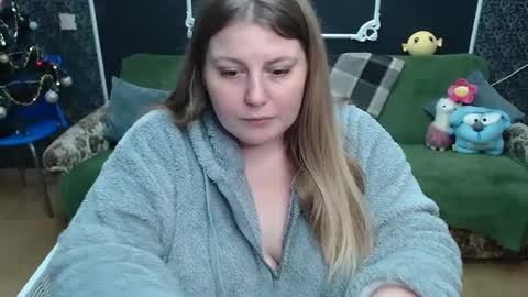 Snapshot of josiesun771 chatting on February 9, 4:29 pm josiesun771 online show from February 9, 4:29 pm