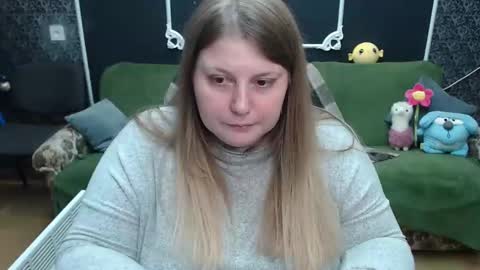 Snapshot of josiesun771 chatting on February 23, 4:24 pm josiesun771 online show from February 23, 4:24 pm