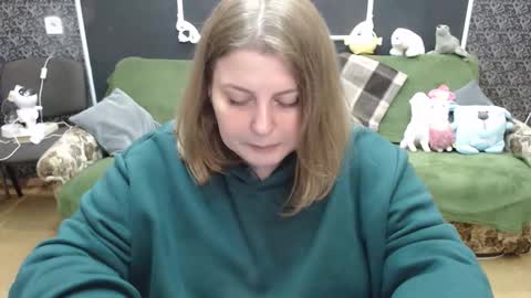 Snapshot of josiesun771 chatting on October 11, 7:40 am josiesun771 online show from October 11, 7:40 am
