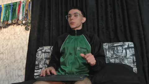 Im Jouliano online show from January 17, 9:39 pm