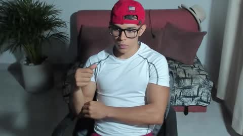 Im Jouliano online show from September 13, 11:37 pm