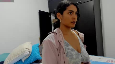 sofiaparker8 online show from June 7, 9:51 pm