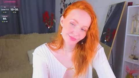 Snapshot of joyce_jones chatting on September 16, 7:15 pm joyce_jones online show from September 16, 7:15 pm