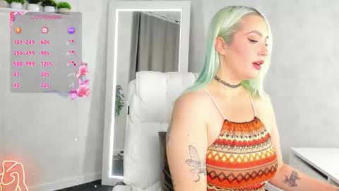 Vickie online show from September 24, 8:50 am