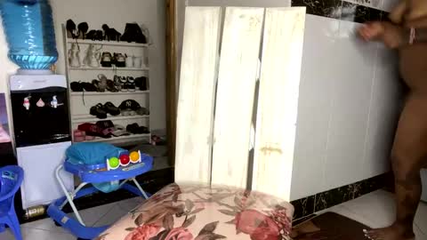 Butterflyass online show from April 28, 9:47 am