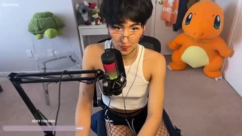 Snapshot of joystickjackie chatting on December 15, 5:06 pm Jackie Joy online show from December 15, 5:06 pm