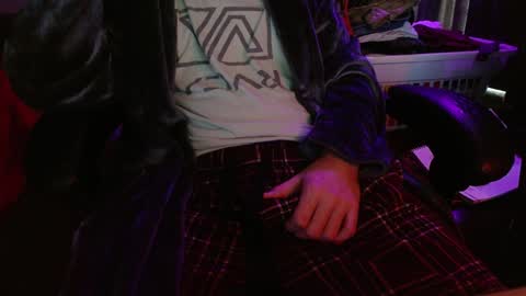 JP online show from December 7, 2:24 pm