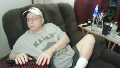 Snapshot of jpmel99 chatting on January 12, 1:21 am jpmel99 online show from January 12, 1:21 am