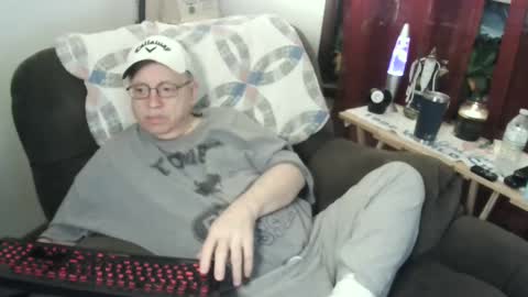 Snapshot of jpmel99 chatting on February 15, 11:14 pm jpmel99 online show from February 15, 11:14 pm