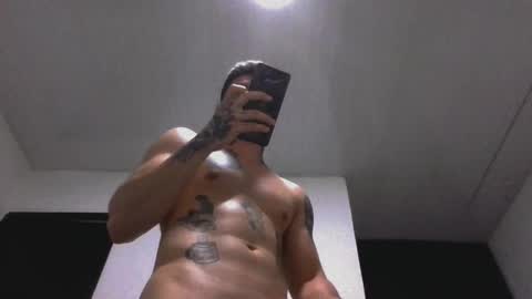 Snapshot of jq401055 chatting on December 25, 9:00 pm Jaxxx67 online show from December 25, 9:00 pm