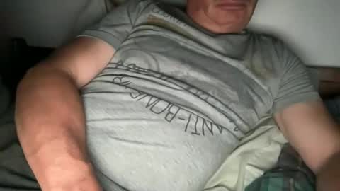 Snapshot of jraiven chatting on February 9, 2:06 am Soy Rai online show from February 9, 2:06 am