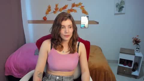 Snapshot of jrcami chatting on February 4, 7:33 pm Camila Buitrago online show from February 4, 7:33 pm